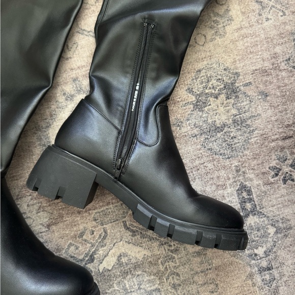 Steve Madden ‘Higher’ Black Knee High Boots - Picture 6 of 9